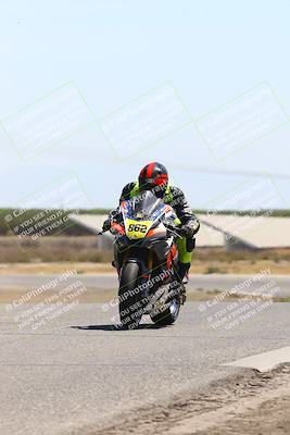 media/Aug-03-2025-TrackDaz (Sun) [[bf4a71acf9]]/A Group/12pm (Wheelie Bump)/